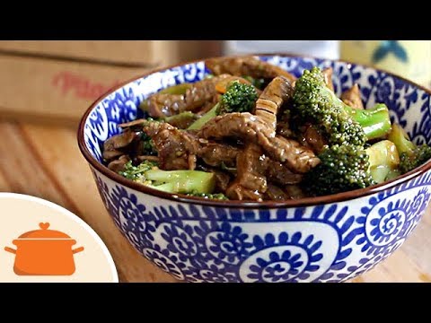 Carne com Brócolis à Moda Oriental