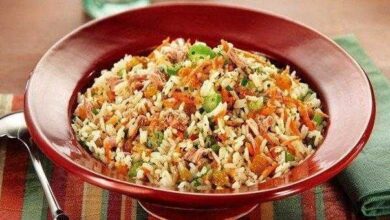 receita de salada de arroz fácil