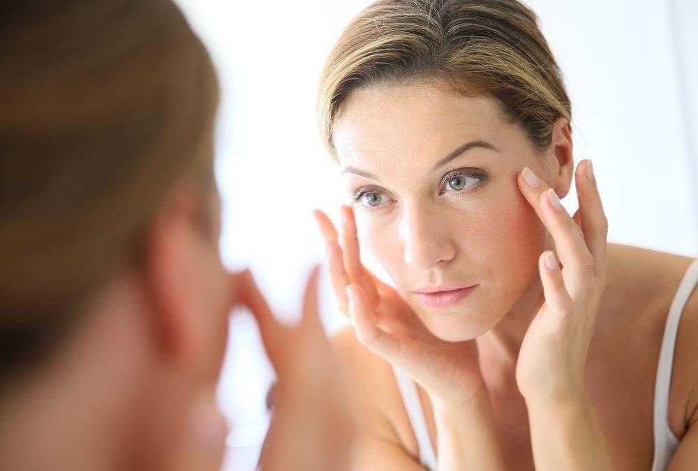 4 razões pelas quais você deve lavar o rosto com