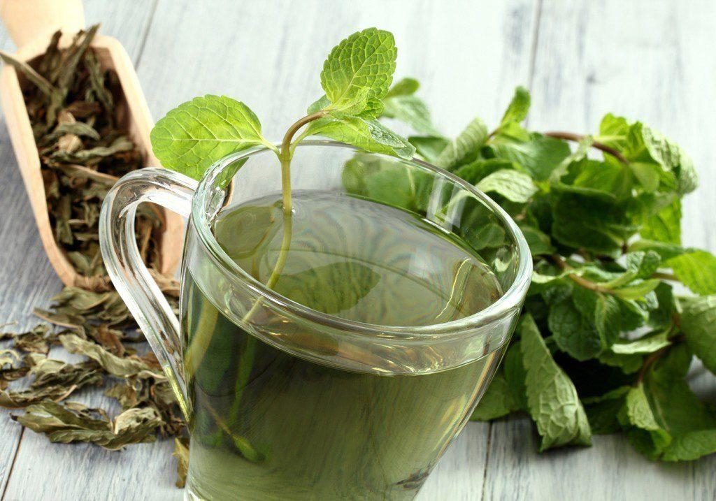 receita de chá de ervas ricas em vitamina c (como