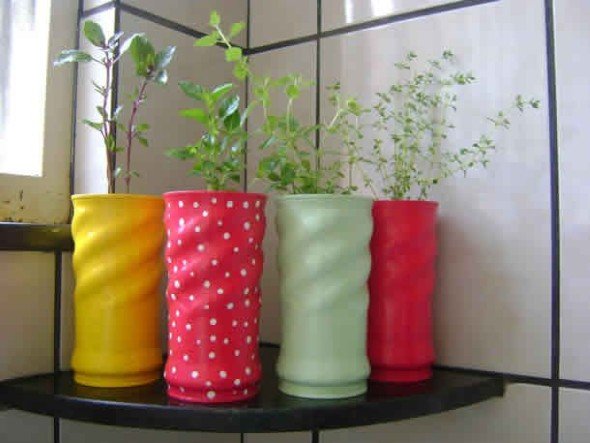 1495810377 267 como transformar latas em vasos com artesanato