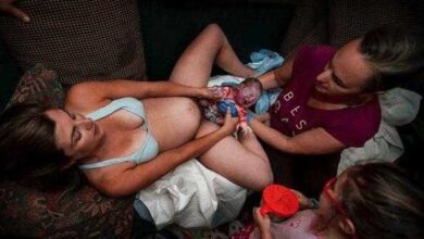 Mãe dá à luz na frente da filha. E com apenas três anos, ela soube exatamente o que fazer — Bau das DICAS