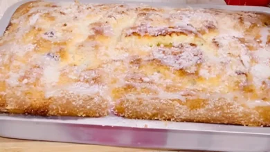 O famoso bolo que minha mãe fazia nos anos 80 e 90 e que todos adoravam! Simples e delicioso!