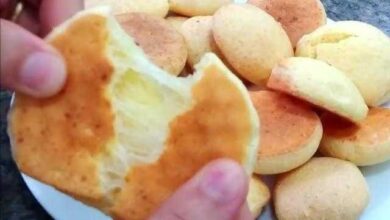 Pão de queijo feito com fécula de mandioca pratico