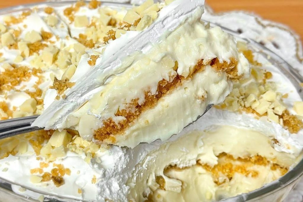 Torta belga cremosa com um creme especial de 4 leites