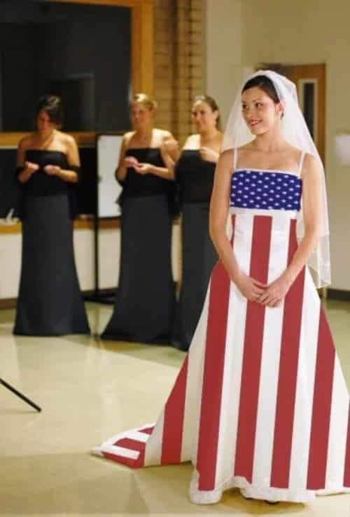 14 Vestidos de noiva que nunca deveriam ter sido usados