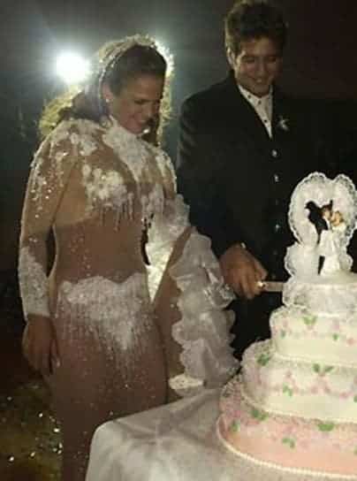14 Vestidos de noiva que nunca deveriam ter sido usados