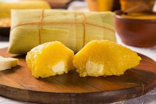Como fazer Pamonha Recheada com Queijo
