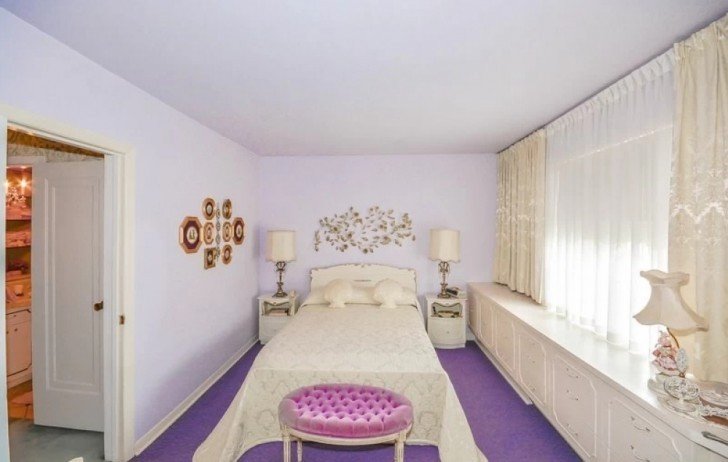 14667 8 - Uma senhora de 96 anos quer vender sua casa. O corretor não acredita no que encontrou dentro