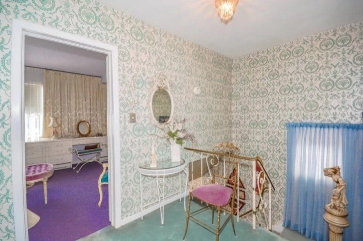 14667 7 - Uma senhora de 96 anos quer vender sua casa. O corretor não acredita no que encontrou dentro