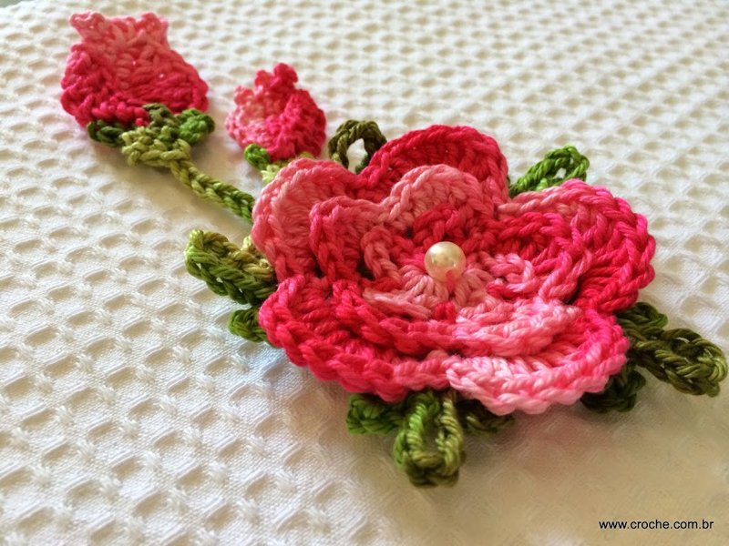 flor de croche com pedraria flor de croche com pedraria
