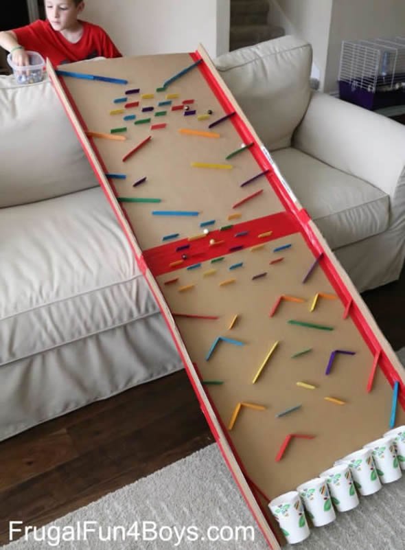 Brinquedos com Caixa de Papelão