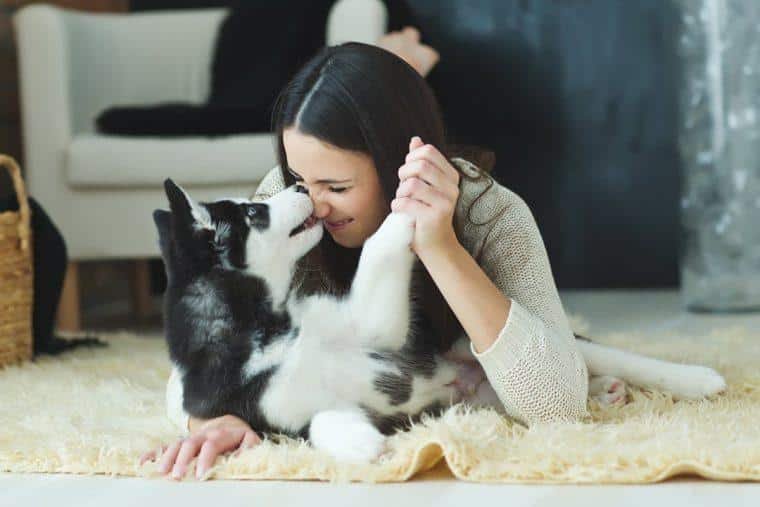 Se você conversa com o seu cão ou suas plantas, isto é o que a ciência diz sobre você
