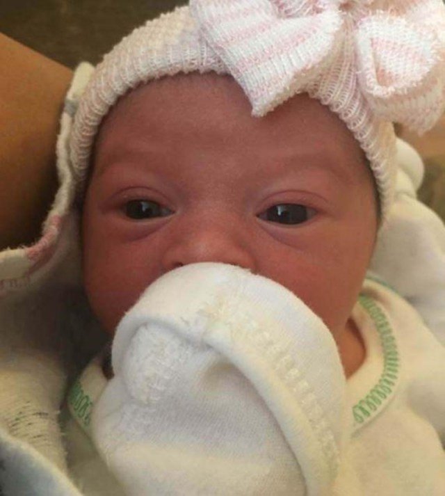 1494977214 939 a mae e encontrada morta mas consegue dar vida a sua filha pela segunda vez