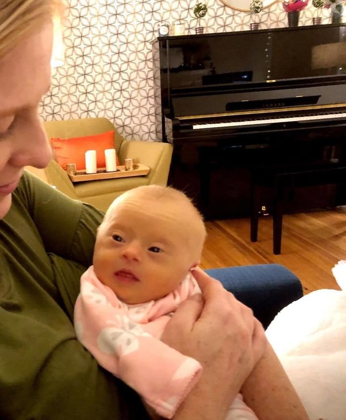 1583258195 113 Mae compartilha sua “visao” honesta de seu bebe com sindrome