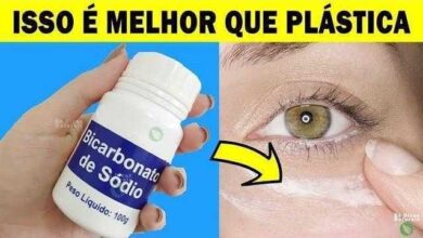 professora corta cabelo igual ao de