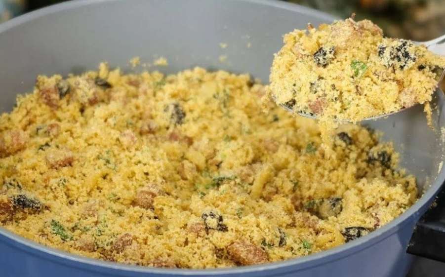 Farofa de Cebola com bacon