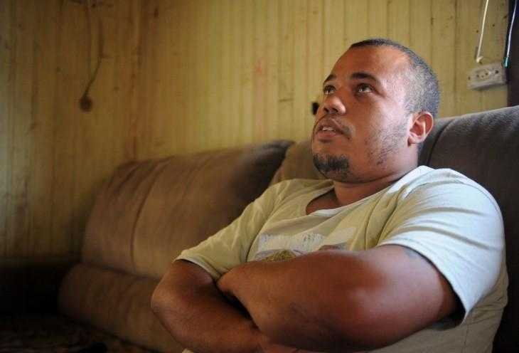 Homem rouba R$ 24 para comprar comida, se entrega à polícia e comove com relato