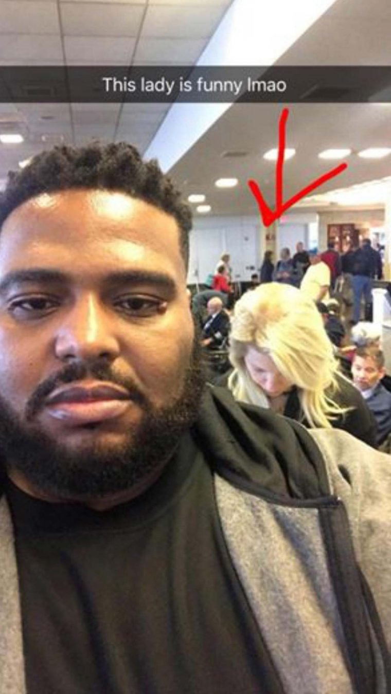 1513952412 953 mulher faz comentario racista a um negro no aeroporto a sua resposta e brilhante