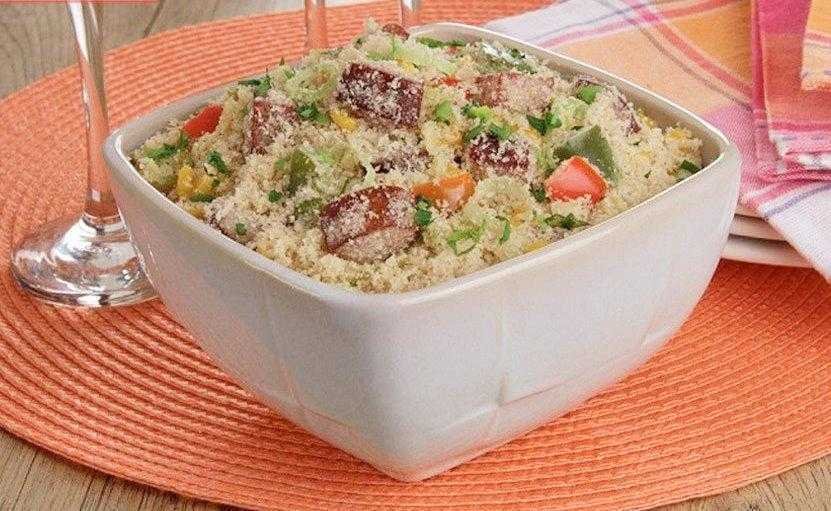 Receita de Farofa de calabresa e alho poró