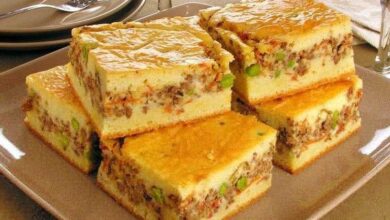 Torta de carne moída com massa de creme de leite