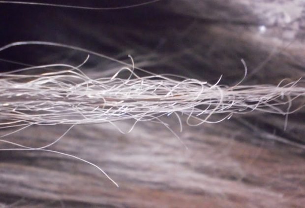 Porque o cabelo fica emborrachado?