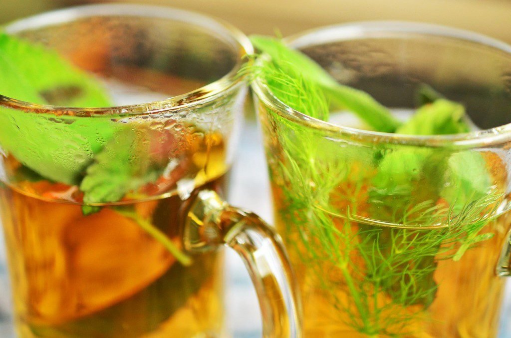 Chá de lavanda para aumentar o metabolismo (como fazer e receitas)