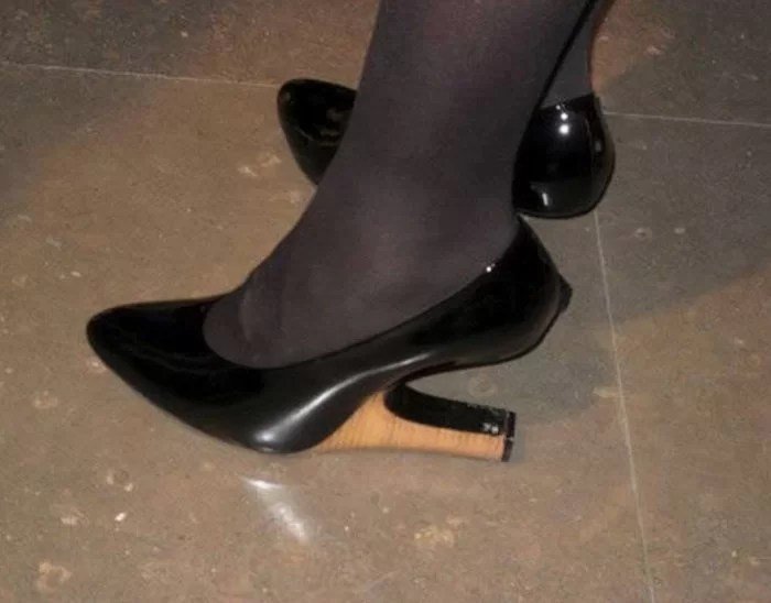1677336551 237 20 modelos de calcados esquisitos que se tornaram sucesso gracas