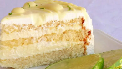 Bolo de limão com recheio de limão