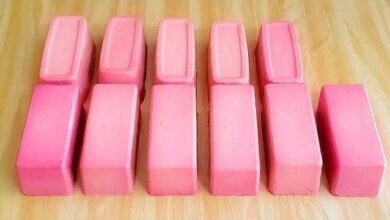 Sabão sem Soda Barato na Cor Rosa