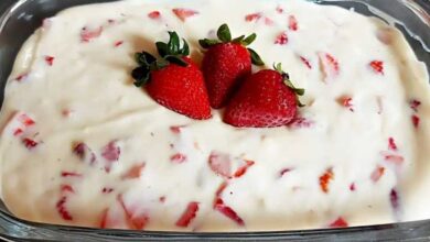 Sobremesa de morango com 5 ingredientes